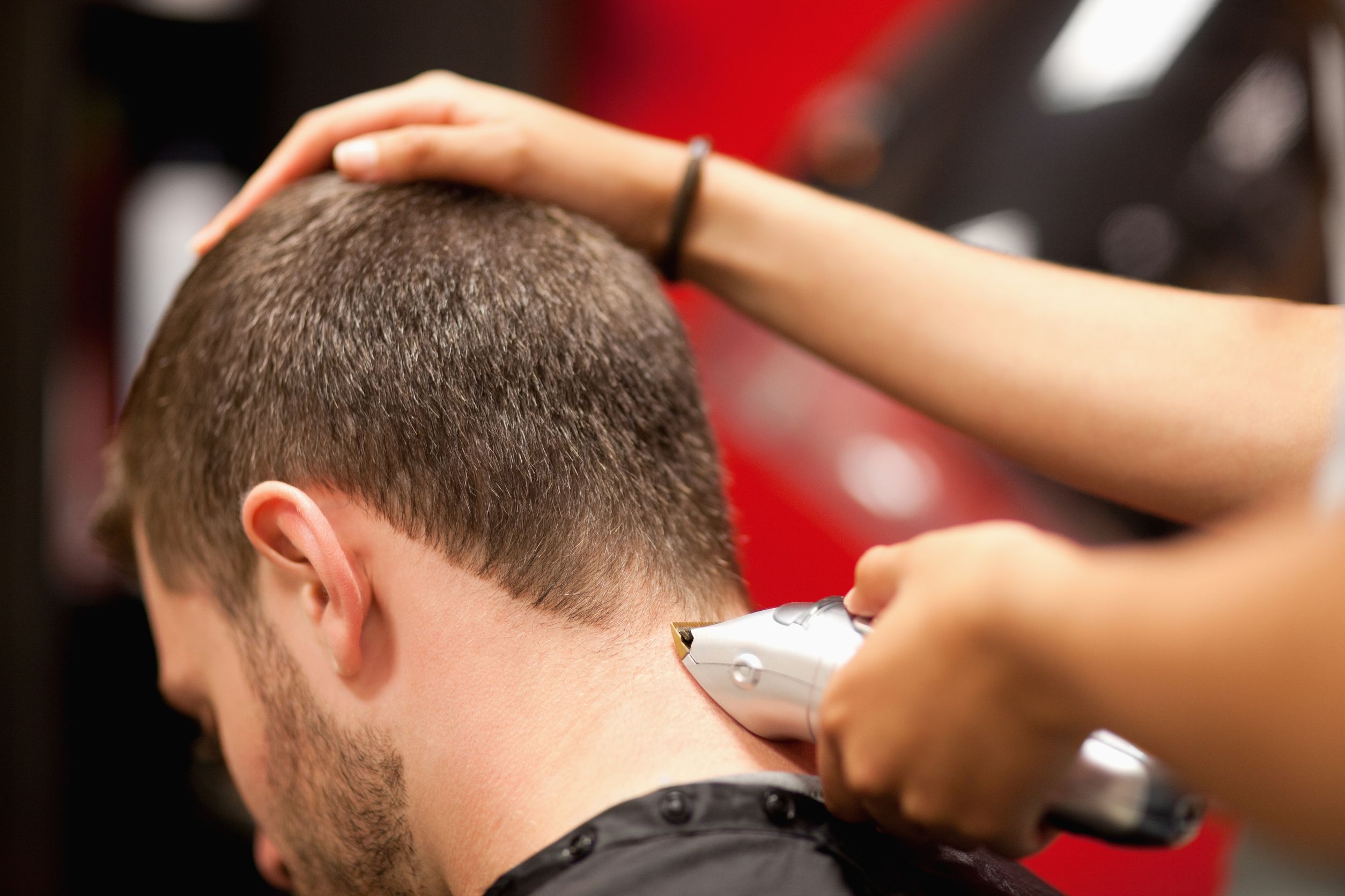 What to Ask and Do Prior to Enrolling in Hairdressing School